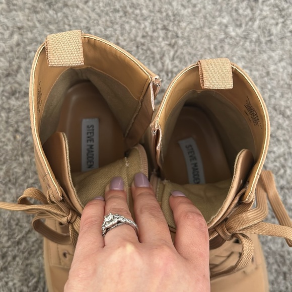 Steve Madden combat style boots 7.5 - Picture 4 of 6